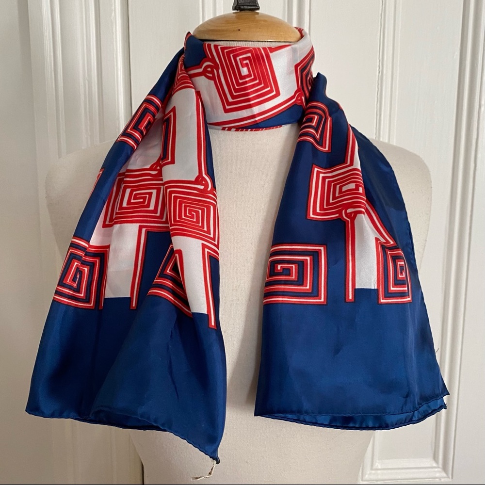 Vintage 70s Sillook Long Scarf Red White & Navy Blue Geometric 15" x 46" - Picture 3 of 15